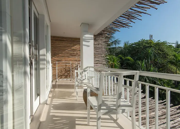 Kima Surf Camp Bali Семиньяк